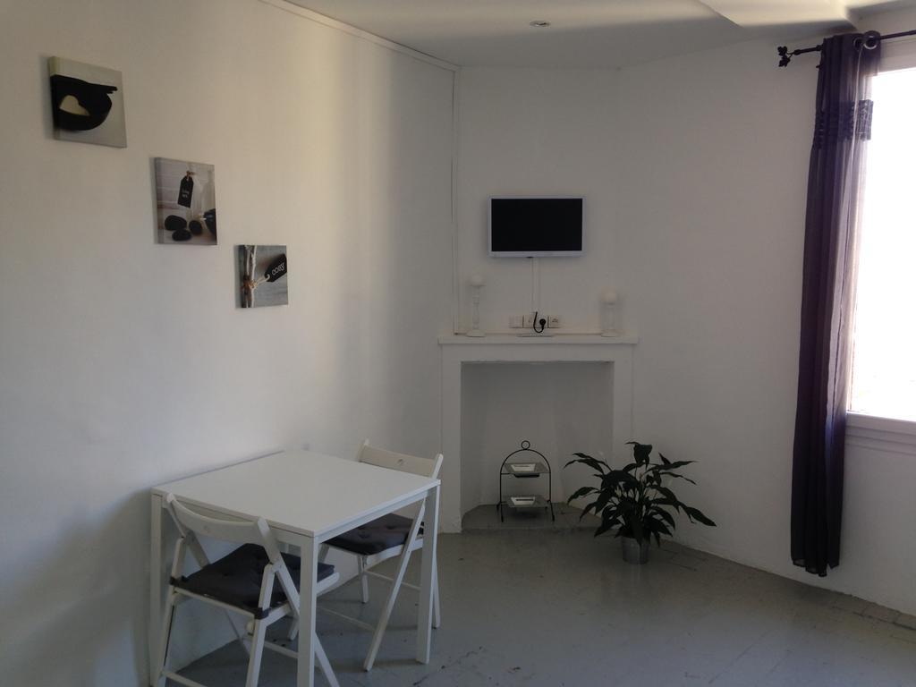 La Maisonnette Courthezon ภายนอก รูปภาพ